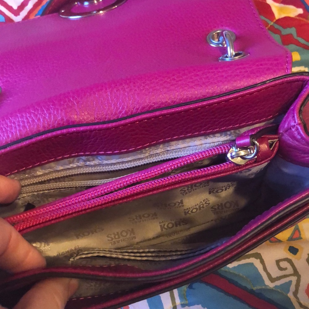 MK Shoulder Bag - Picture 2 of 4